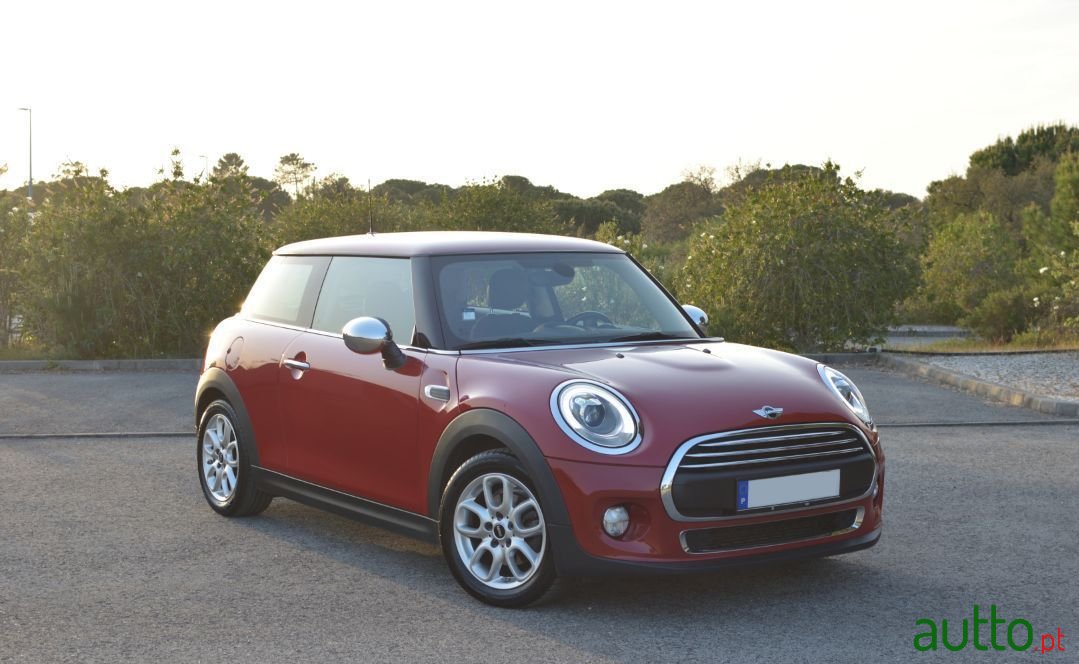 2017' MINI One Standard photo #1