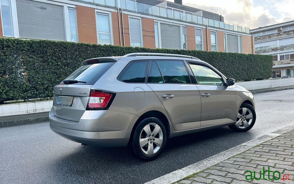 2018' Skoda Fabia Break photo #4