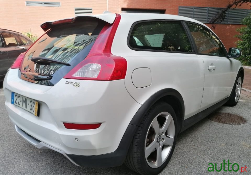 2011' Volvo C30 photo #4