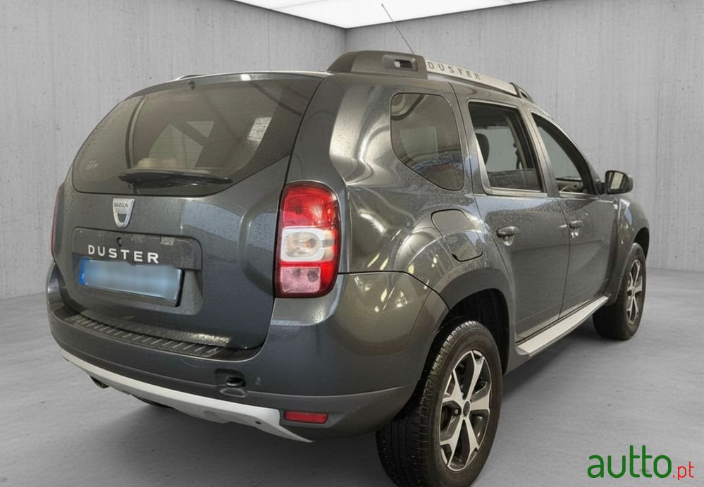2017' Dacia Duster 1.2 Tce Sl Explorer photo #2