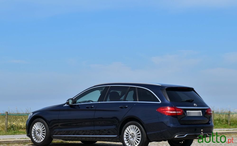 2017' Mercedes-Benz C 220 photo #6