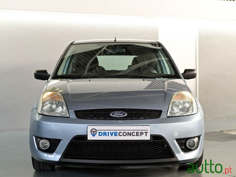 2005' Ford Fiesta photo #5