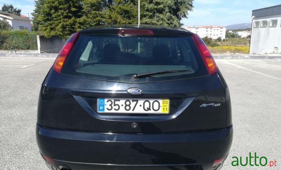 2000' Ford Focus photo #3