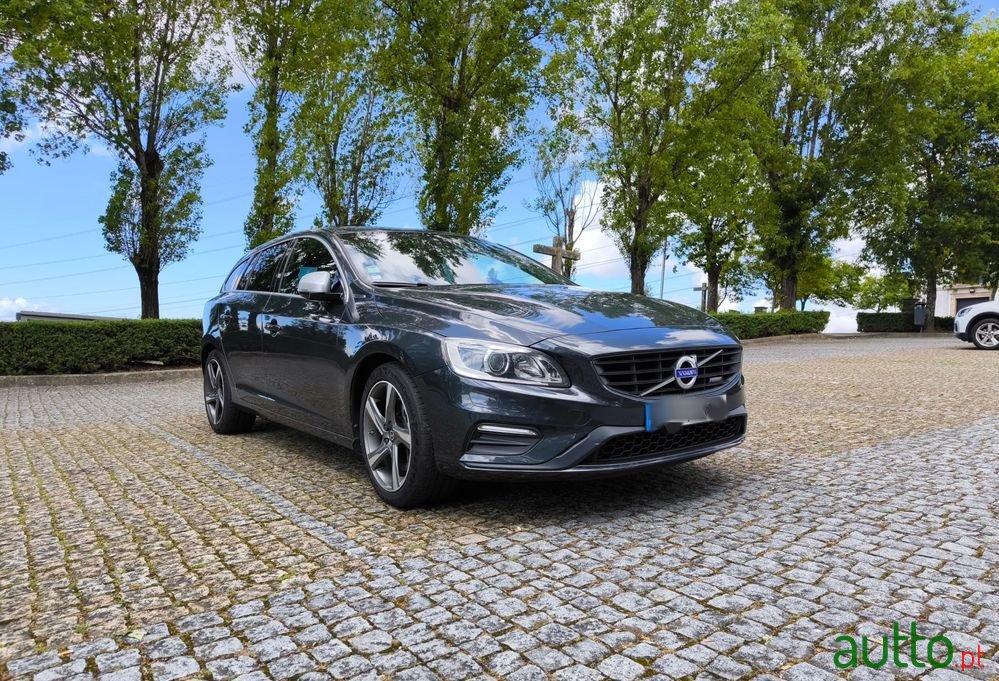 2015' Volvo V60 photo #2
