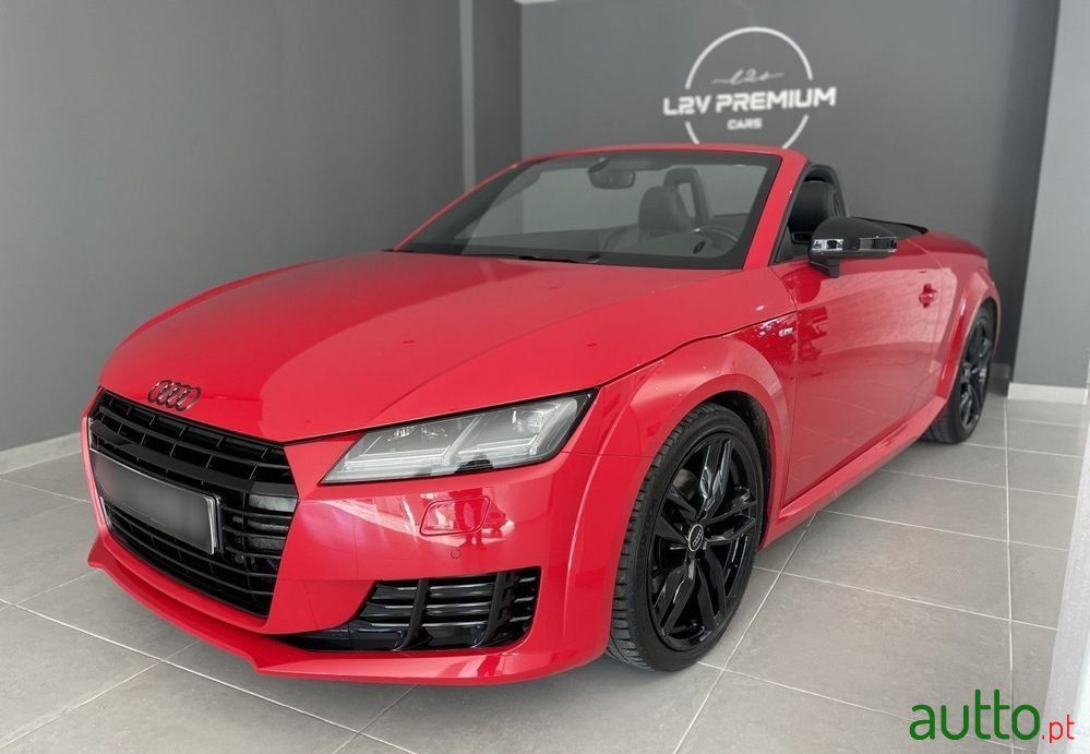 2017' Audi TT Roadster photo #2