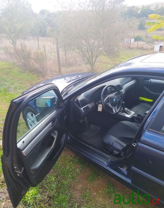 2002' BMW 320 photo #5