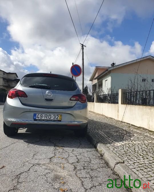 2016' Opel Astra photo #5