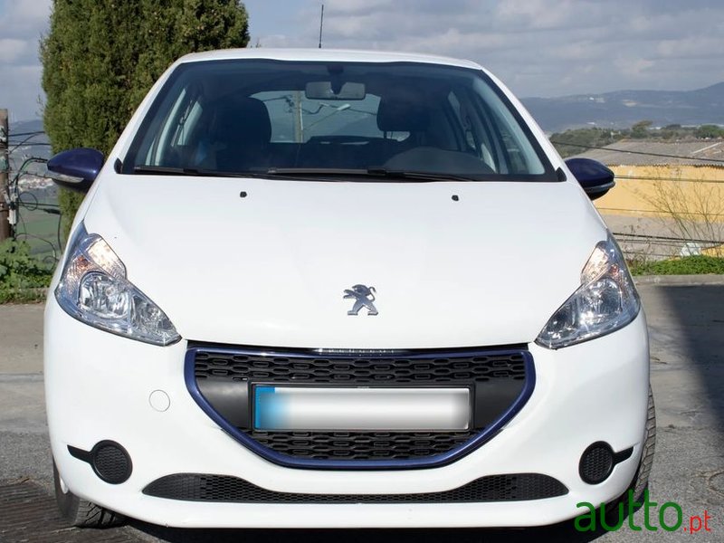 2015' Peugeot 208 photo #4