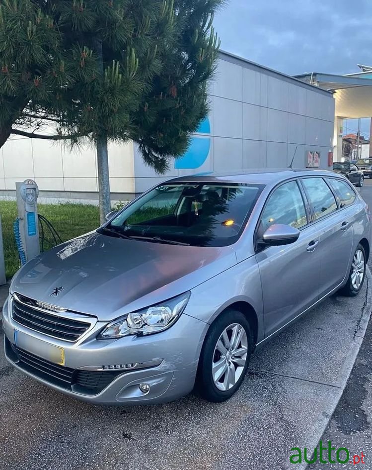 2016' Peugeot 308 Sw photo #2