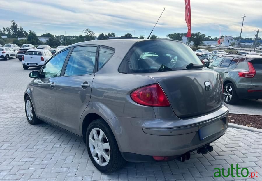 2006' SEAT Toledo photo #2