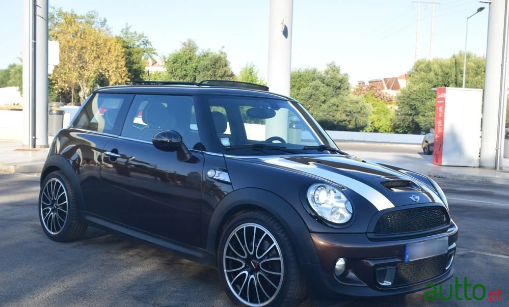 2011' MINI Cooper S 3 Portas photo #3