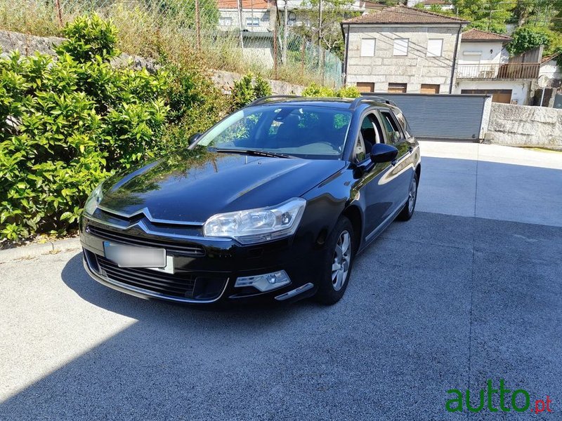 2009' Citroen C5 Tourer photo #1