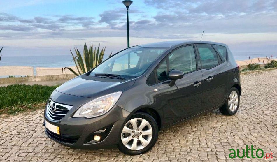 2011' Opel Meriva photo #2