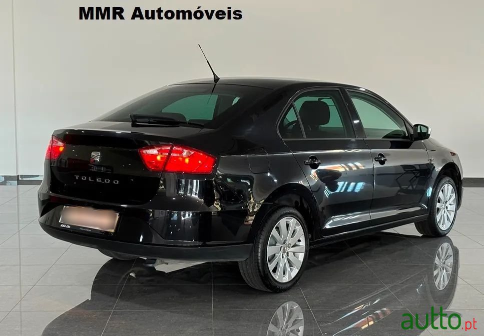 2014' SEAT Toledo photo #5