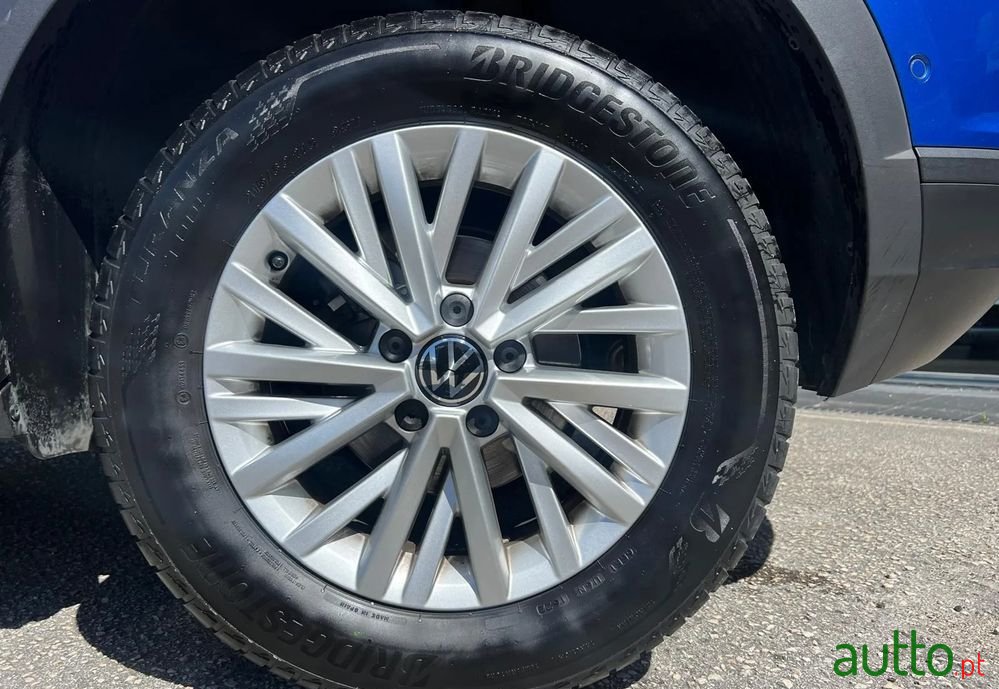 2022' Volkswagen T-Roc 1.0 Tsi Life photo #5