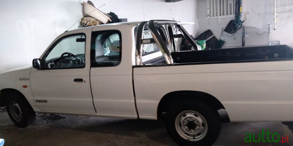 2004' Mazda B 2500 2.5 Td Free-Style 4L photo #3