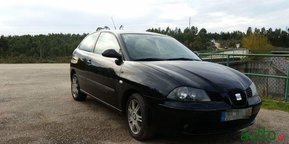 2003' SEAT Ibiza photo #2