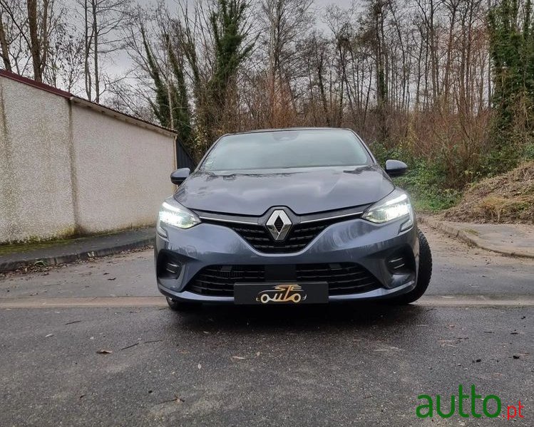2021' Renault Clio photo #2