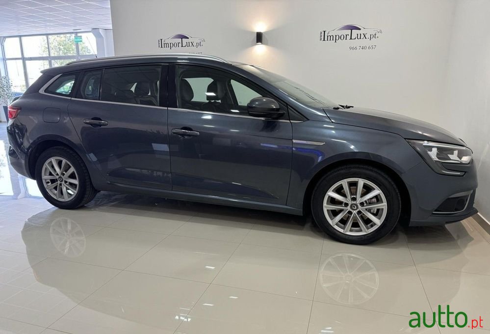 2017' Renault Mégane Sport Tourer photo #6