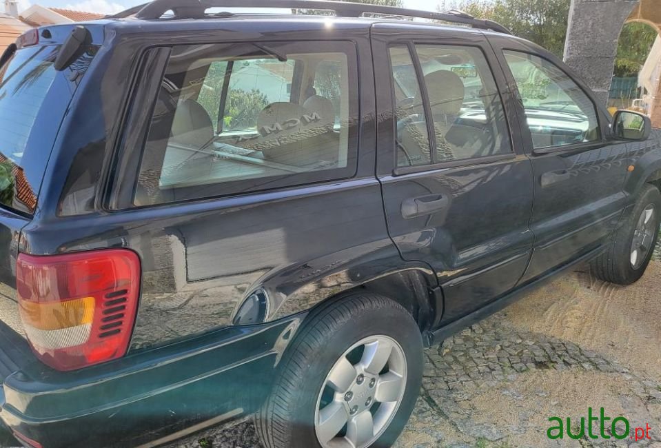 2000' Jeep Grand Cherokee photo #2