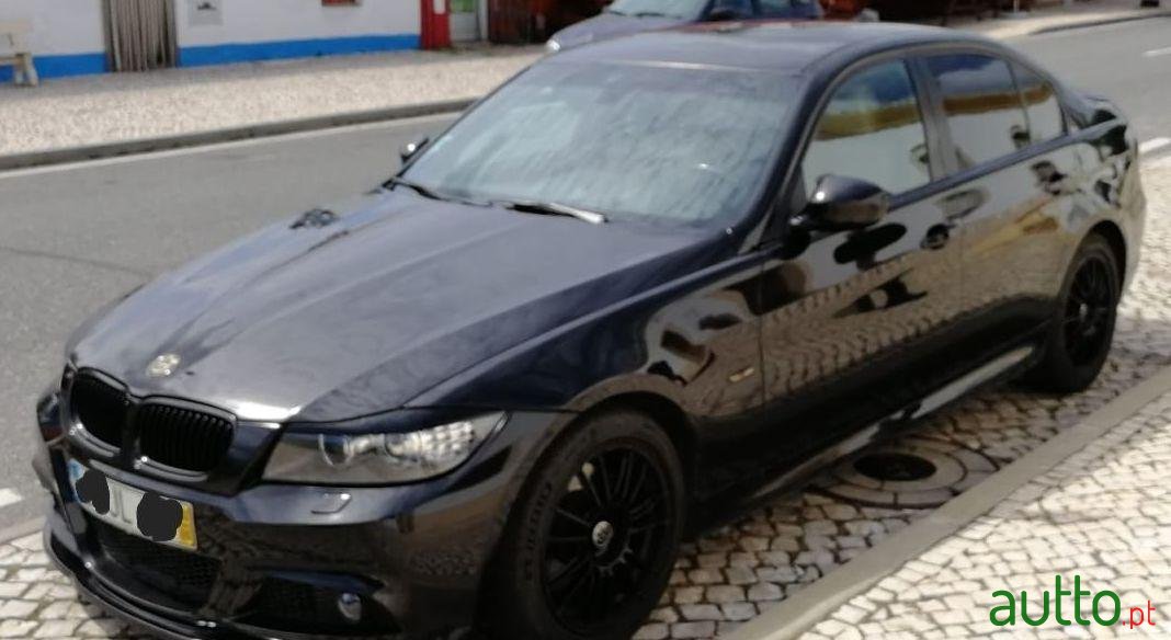 2010' BMW 320 D Navigation photo #2