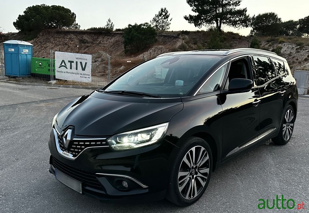 2019' Renault Grand Scenic photo #1