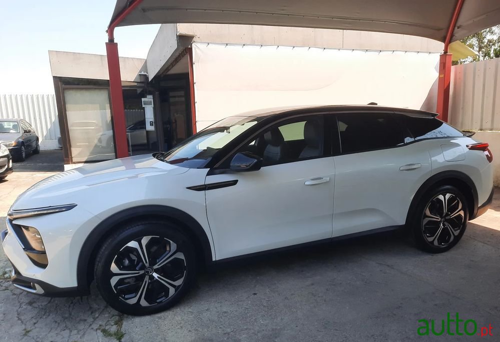 2023' Citroen C5 X photo #6