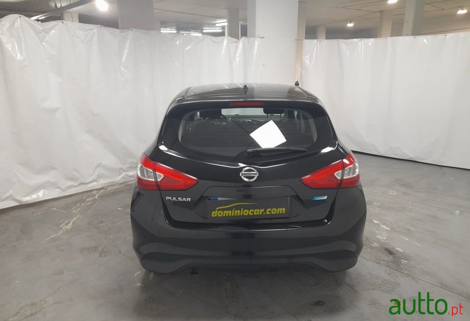 2016' Nissan Pulsar photo #2