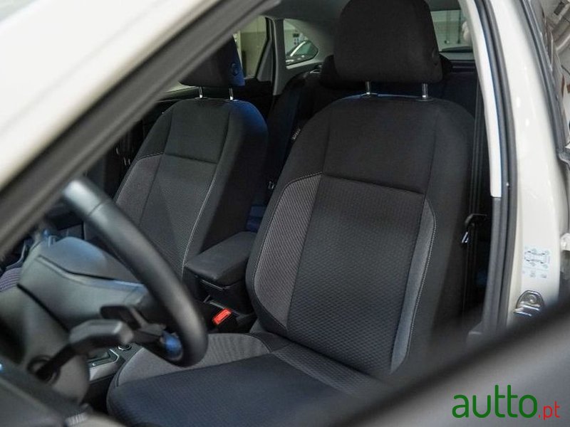 2024' Volkswagen Taigo 1.0 Tsi Urban Dsg photo #2