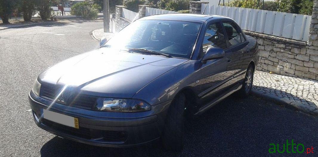 2004' Mitsubishi Carisma 1.9 Did Advance photo #2