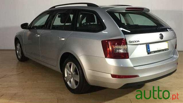 2016' Skoda Octavia Break photo #1