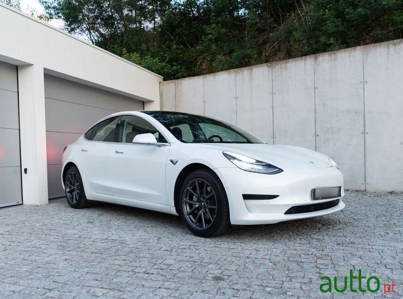 2019' Tesla Model 3 photo #3