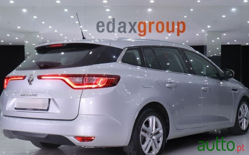 2017' Renault Megane Sport Tourer photo #3