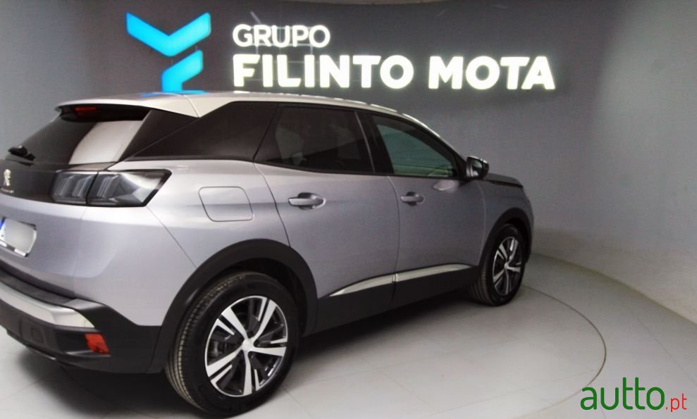 2024' Peugeot 3008 photo #2