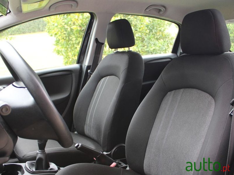 2017' Fiat Punto photo #5