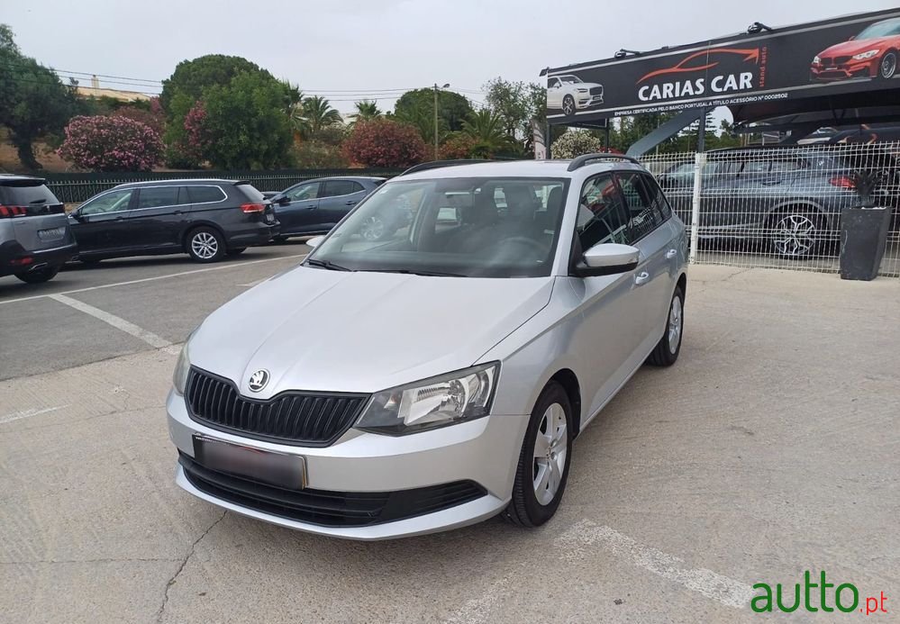 2017' Skoda Fabia Break photo #1