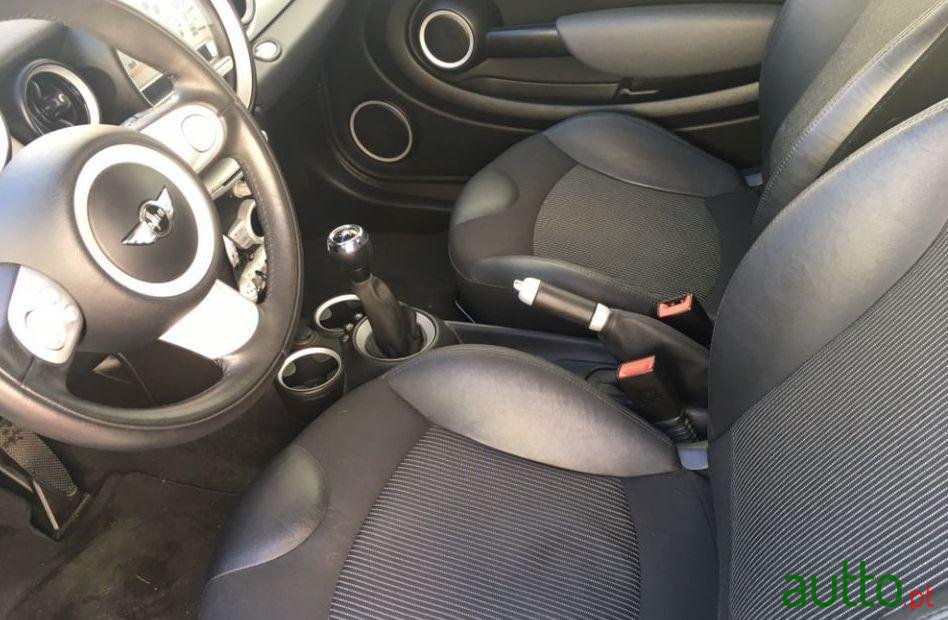 2008' MINI Cooper D photo #1