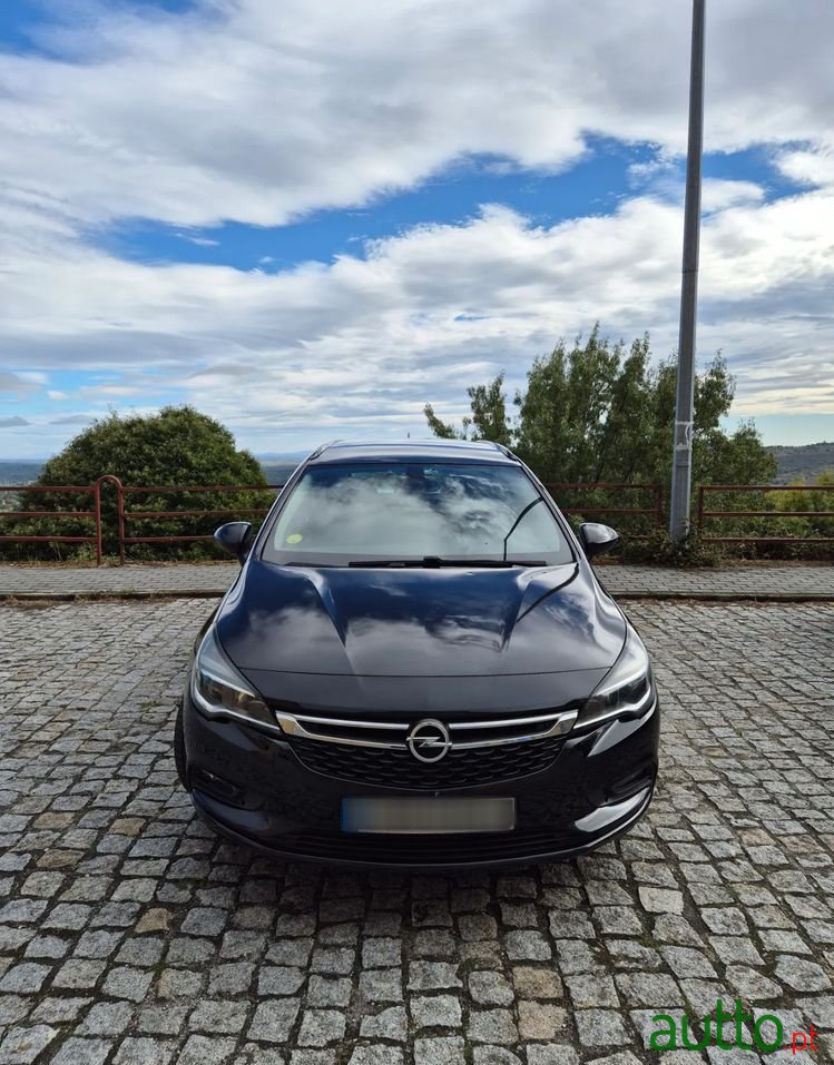 2017' Opel Astra Sports Tourer photo #2
