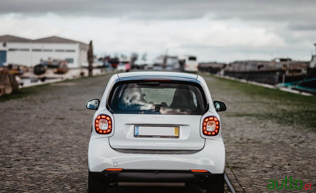 2016' Smart Fortwo photo #4