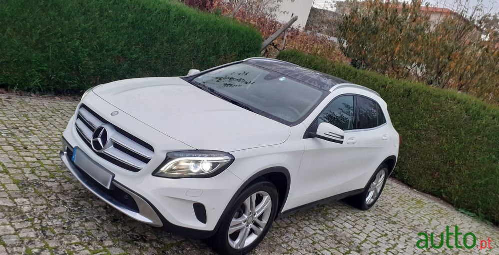 2016' Mercedes-Benz GLA 180 D Score! photo #1