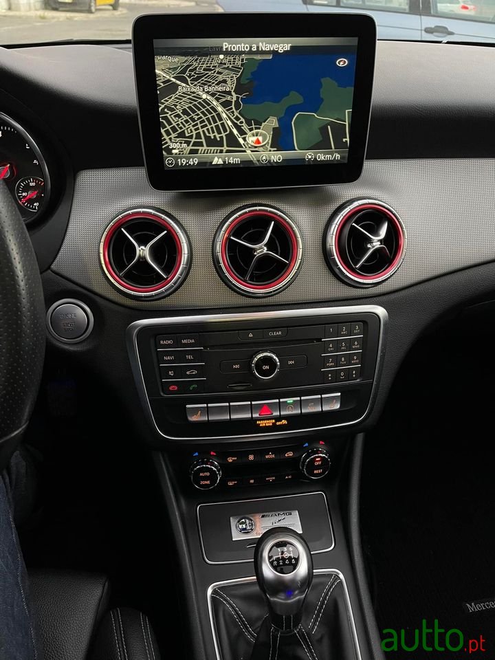 2017' Mercedes-Benz CLA photo #3