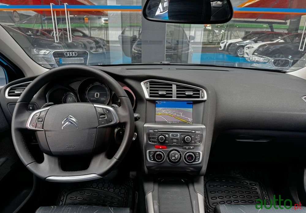 2014' Citroen C4 photo #4