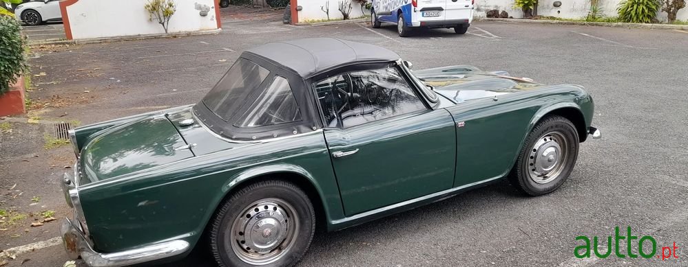 1962' Triumph Tr4 photo #6