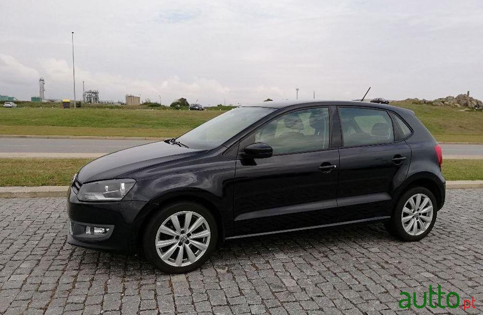 2009' Volkswagen Polo Highline photo #1