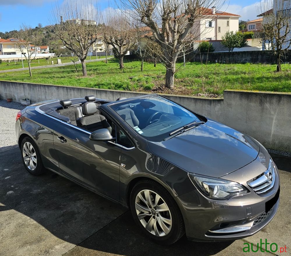 2013' Opel Cascada 1.6 T S/S photo #2