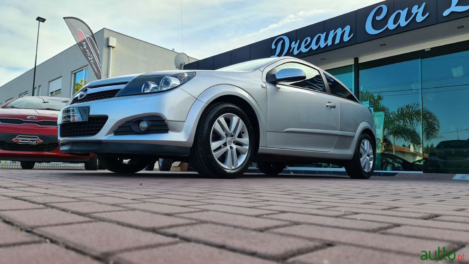 2008' Opel Astra-Gtc photo #6