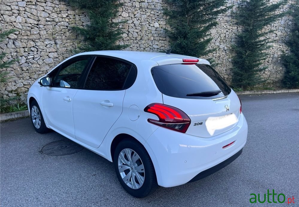 2015' Peugeot 208 photo #4