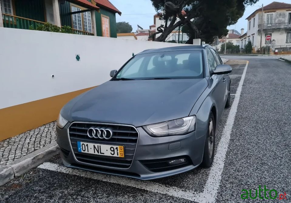 2012' Audi A4 Avant photo #1