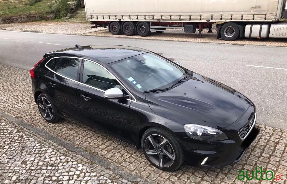 2013' Volvo V40 photo #4