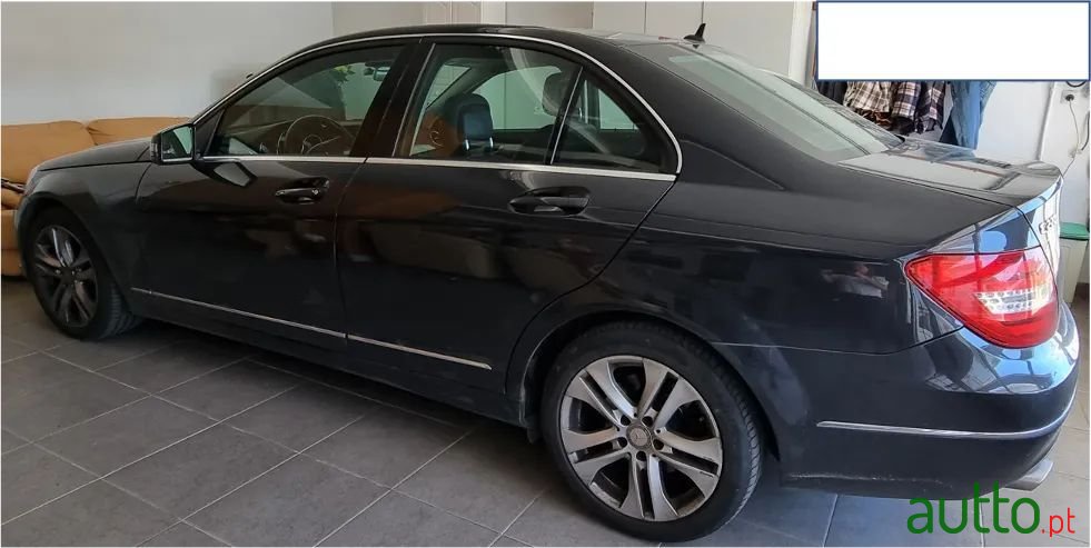 2013' Mercedes-Benz C-220 photo #1